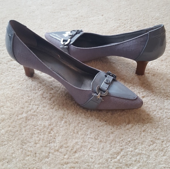 Heels - Picture 3 of 3